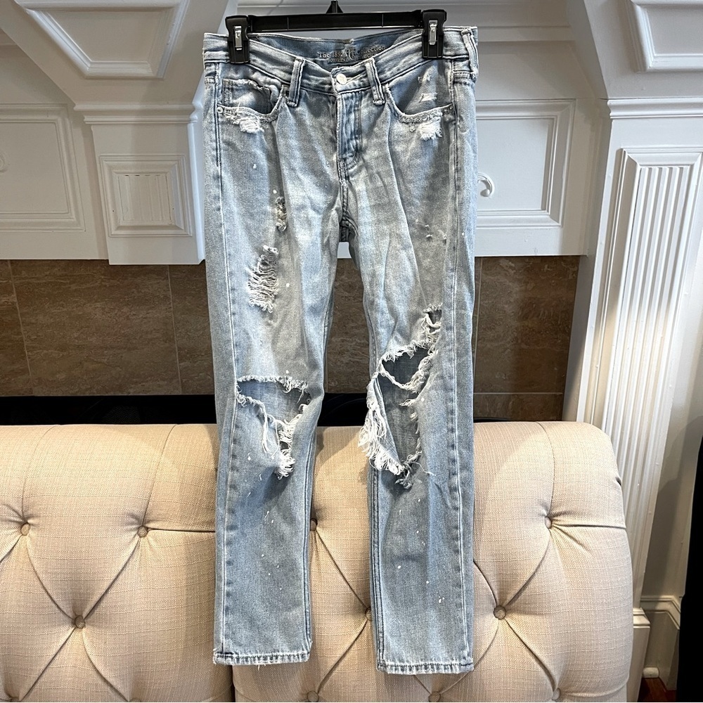Abercrombie & Fitch The 1892 Collection Boyfriend Jeans Light Wash Distressed 2R